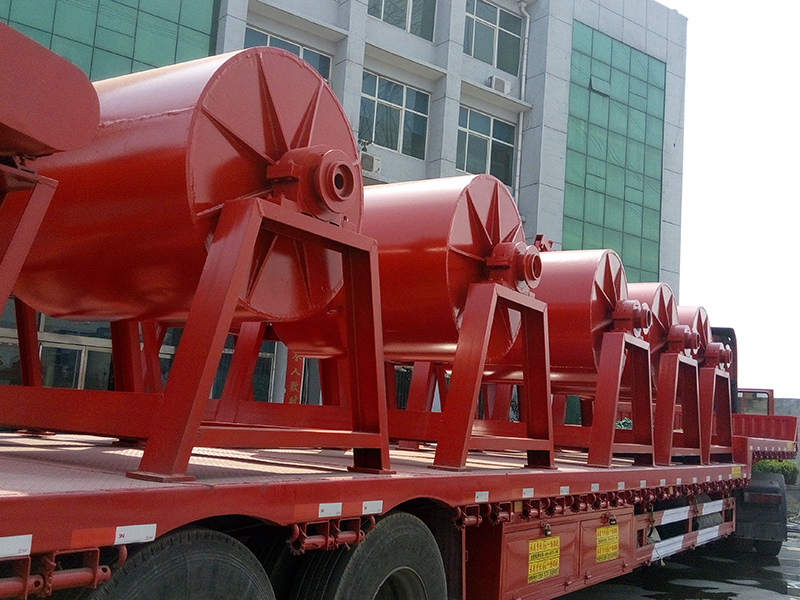 第一代陶瓷球磨機(jī)發(fā)貨